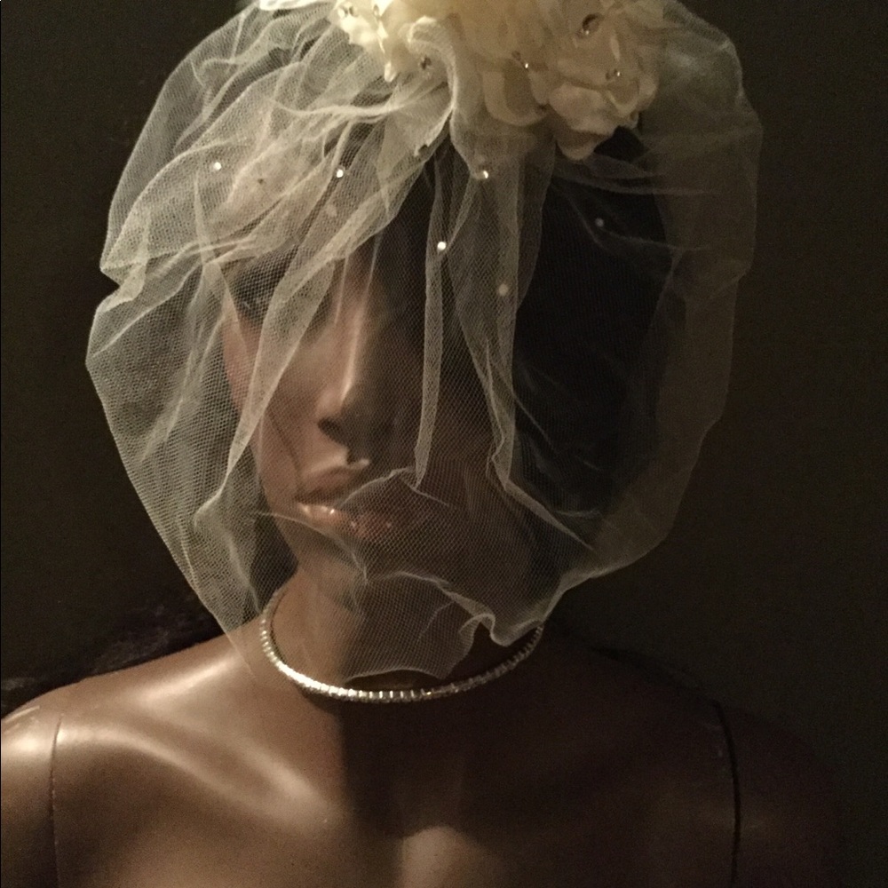 Wedding veil - Picture 2 of 8